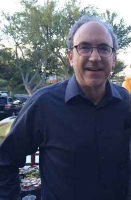 Lowell Ganz