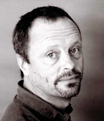 Robert Llewellyn