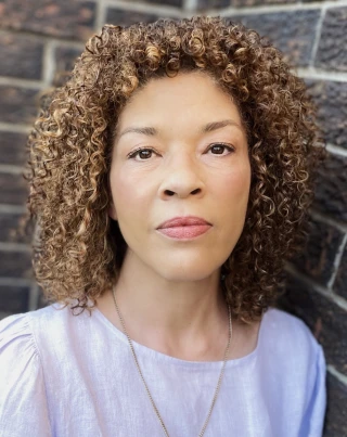 Klea Scott