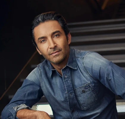 Pej Vahdat
