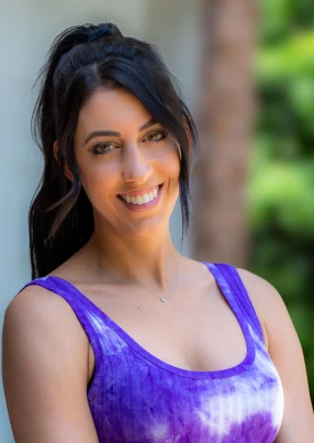 Caitlin Dechelle