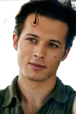 Leo Howard