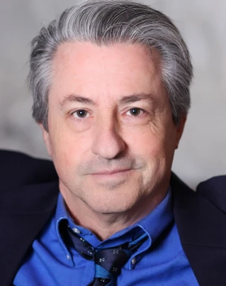Keith MacKechnie